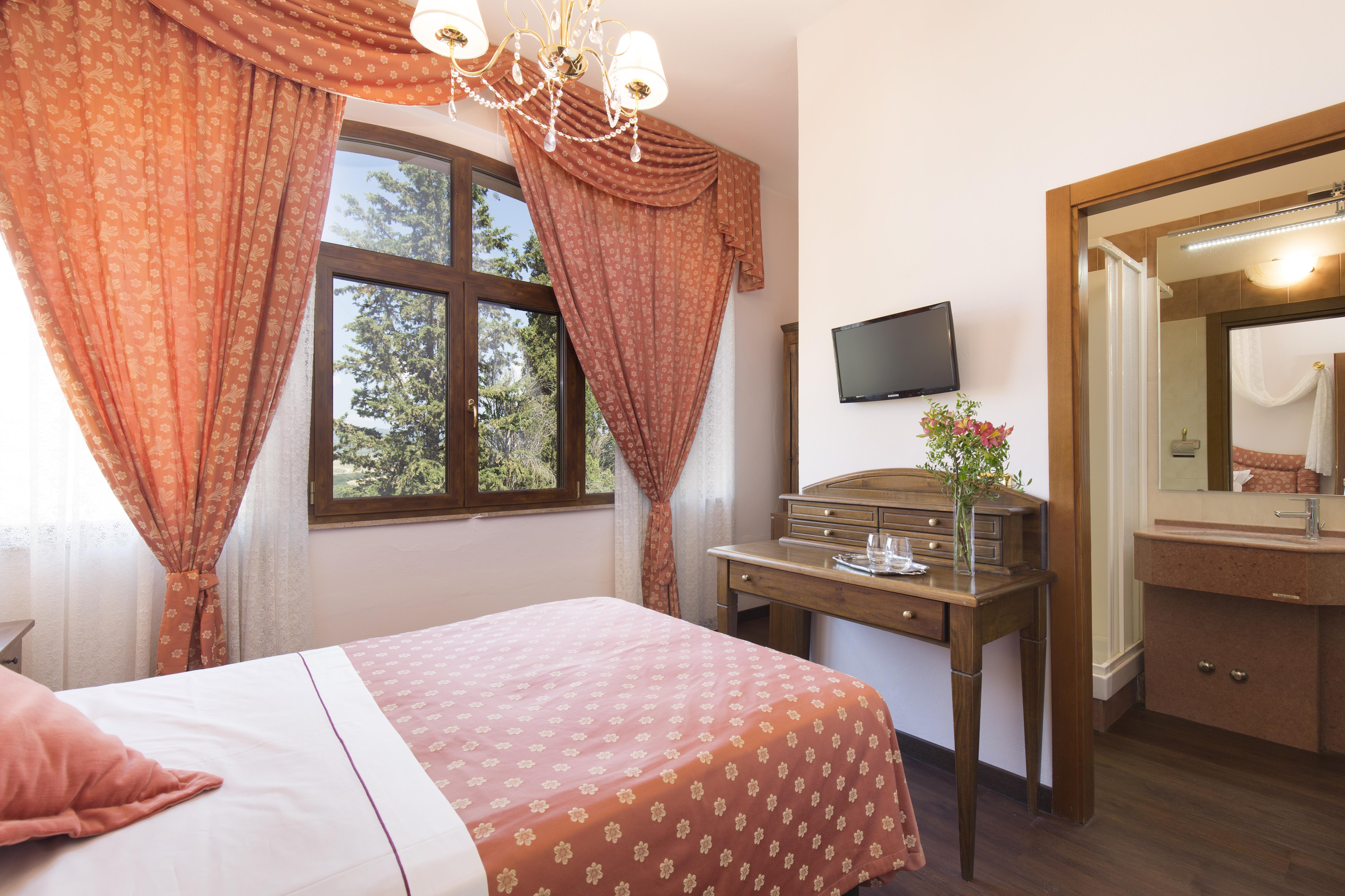 Villa Lecchi Hotel Wellness Колле-ді-Валь-д'Ельса Екстер'єр фото