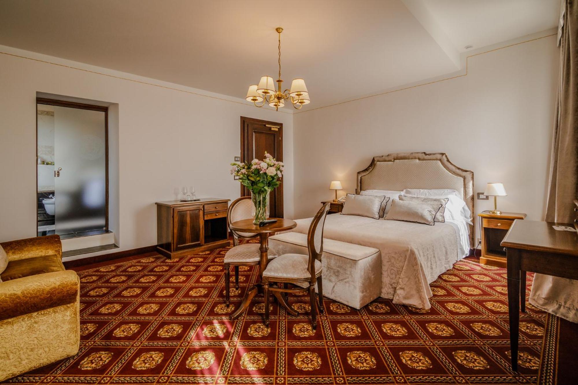 Villa Lecchi Hotel Wellness Колле-ді-Валь-д'Ельса Екстер'єр фото