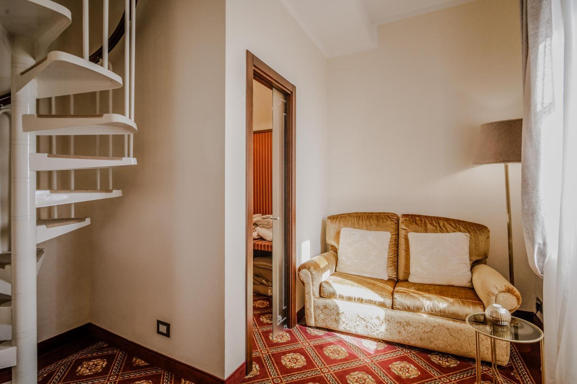 Villa Lecchi Hotel Wellness Колле-ді-Валь-д'Ельса Екстер'єр фото