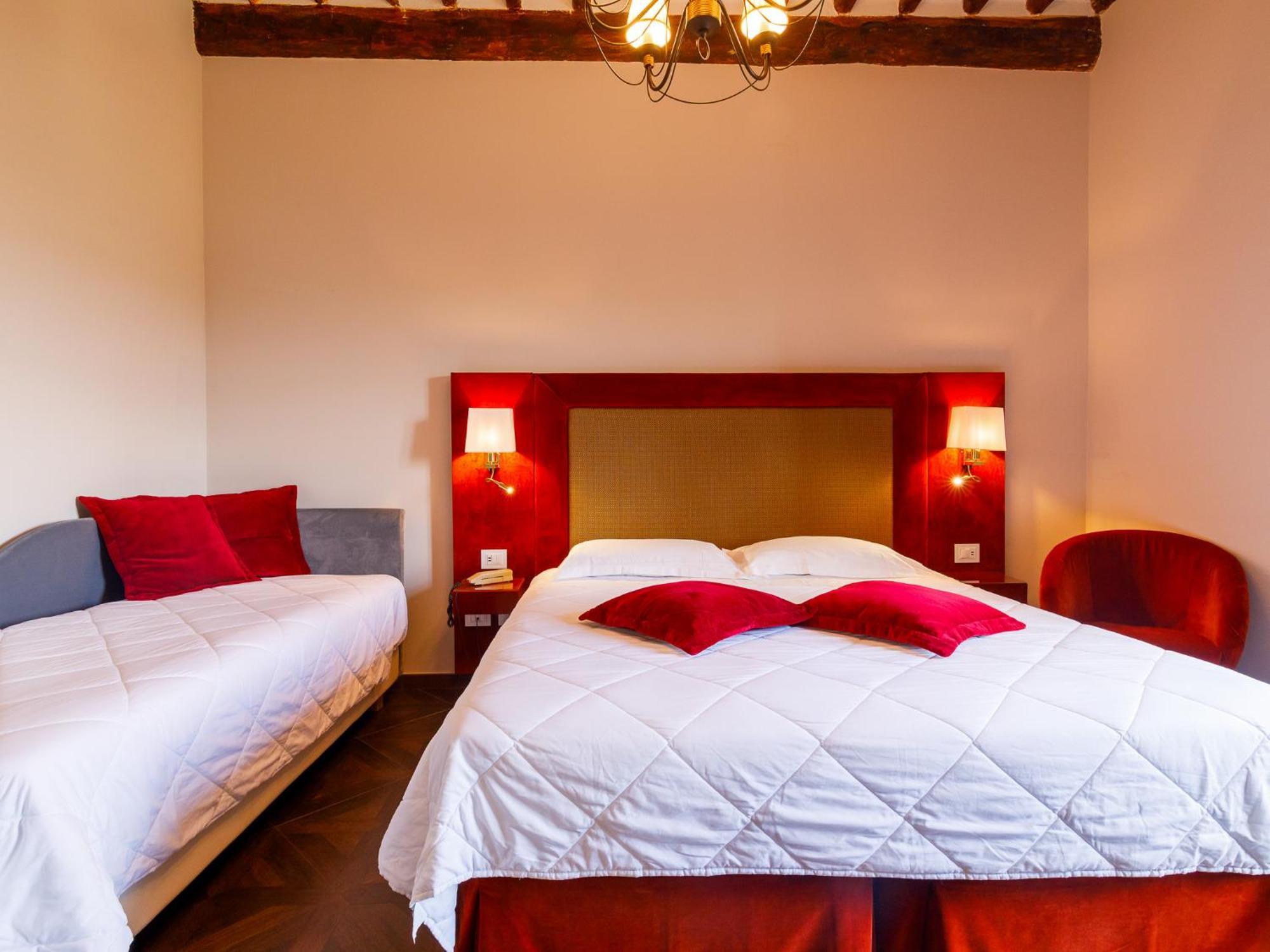 Villa Lecchi Hotel Wellness Колле-ді-Валь-д'Ельса Екстер'єр фото